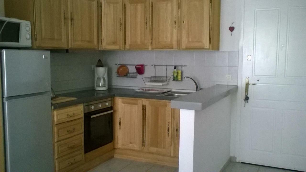 Nireos Proteos 20 Apartment Rafína Екстериор снимка