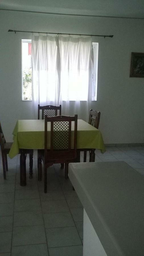 Nireos Proteos 20 Apartment Rafína Екстериор снимка