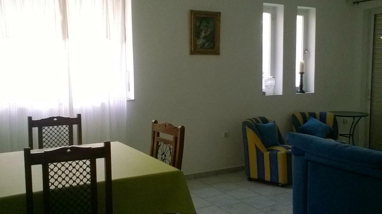 Nireos Proteos 20 Apartment Rafína Екстериор снимка